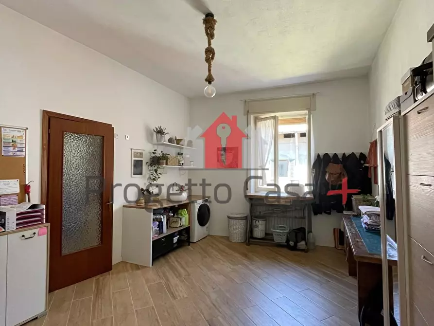 Immagine 19 di Appartamento in vendita  a Carnago