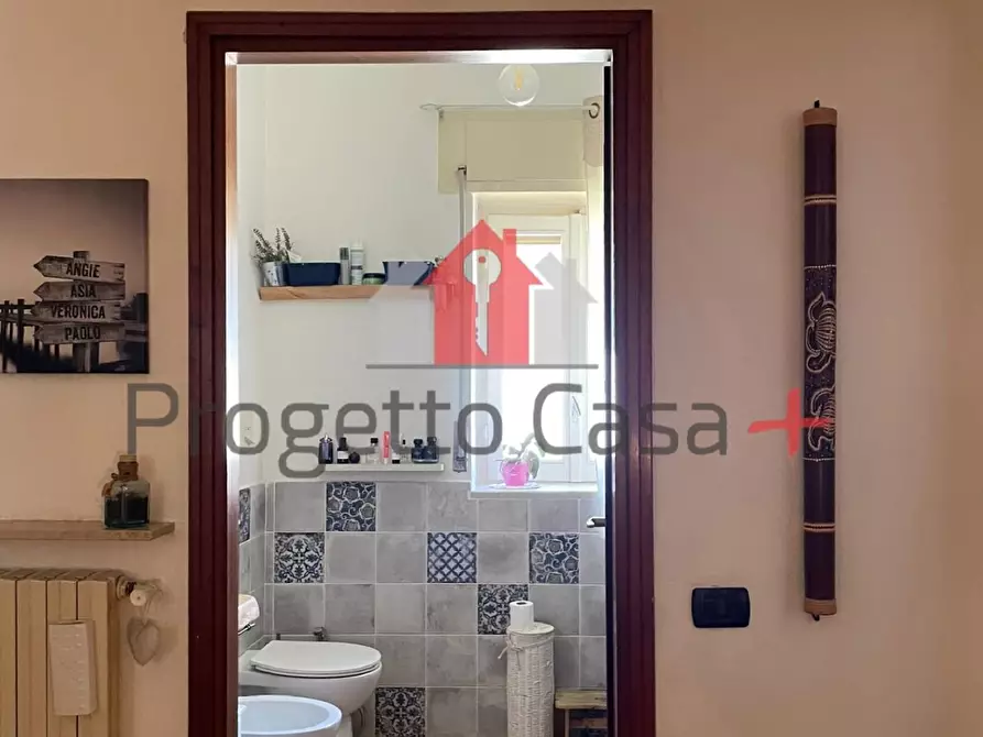 Immagine 40 di Appartamento in vendita  a Carnago