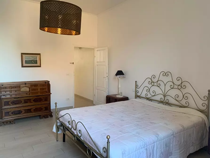 Immagine 11 di Appartamento in vendita  a Livorno