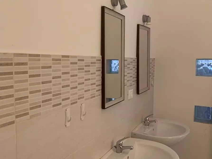 Immagine 22 di Appartamento in vendita  a Livorno