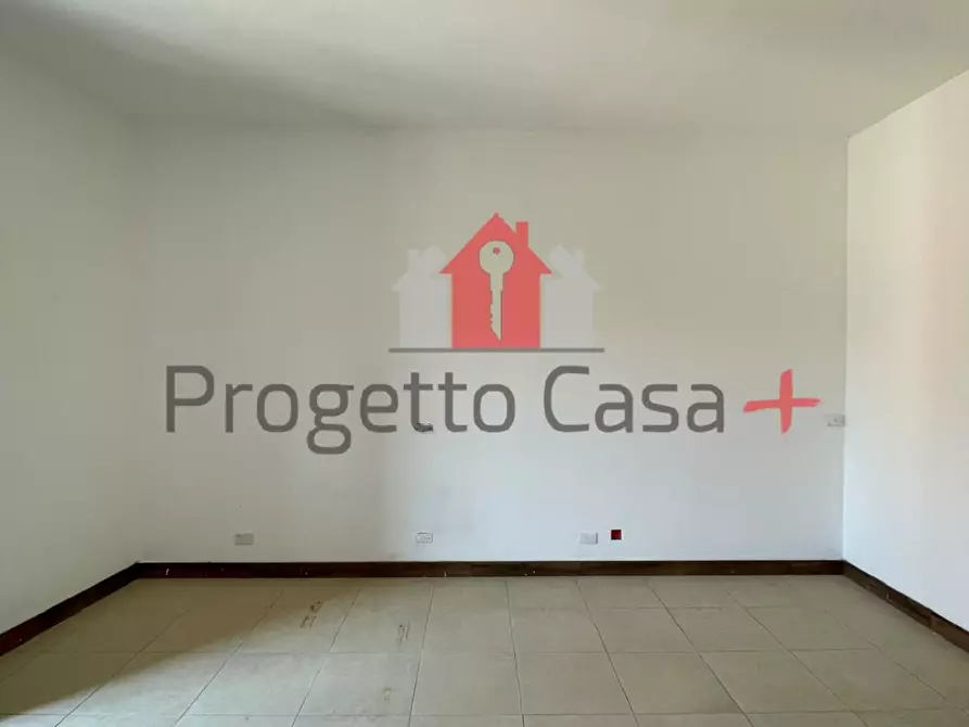 Immagine 24 di Appartamento in vendita  a Cairate