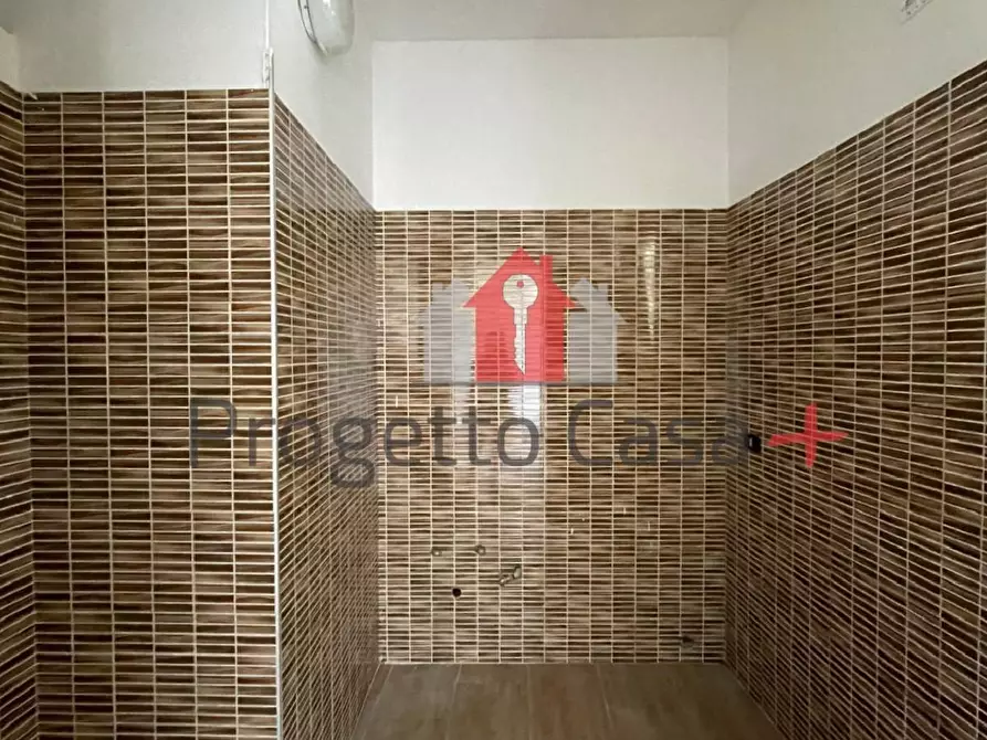 Immagine 37 di Appartamento in vendita  a Cairate