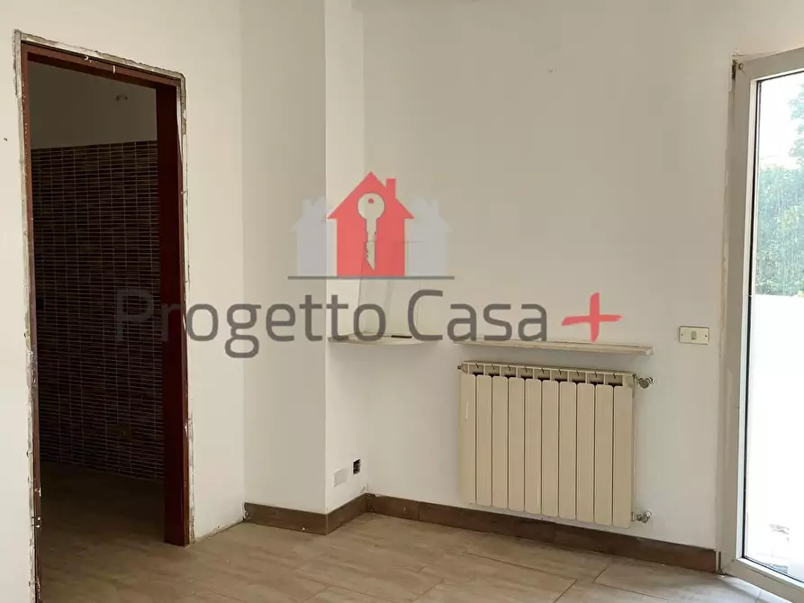 Immagine 31 di Appartamento in vendita  a Cairate