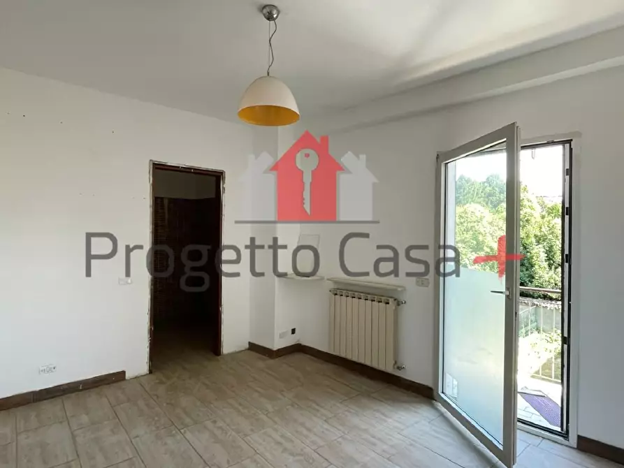 Immagine 35 di Appartamento in vendita  a Cairate