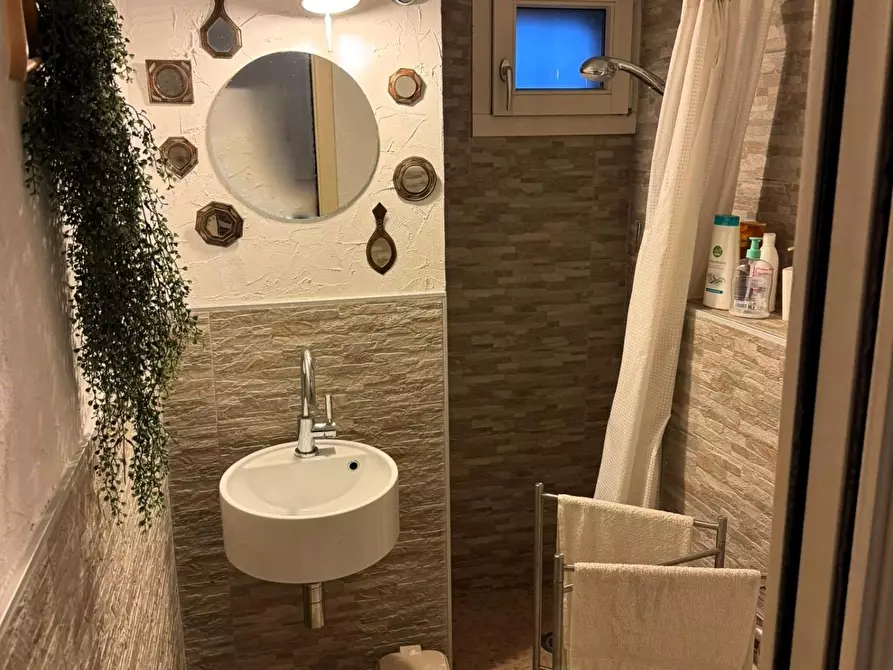 Immagine 16 di Loft/Open space in vendita  a Empoli