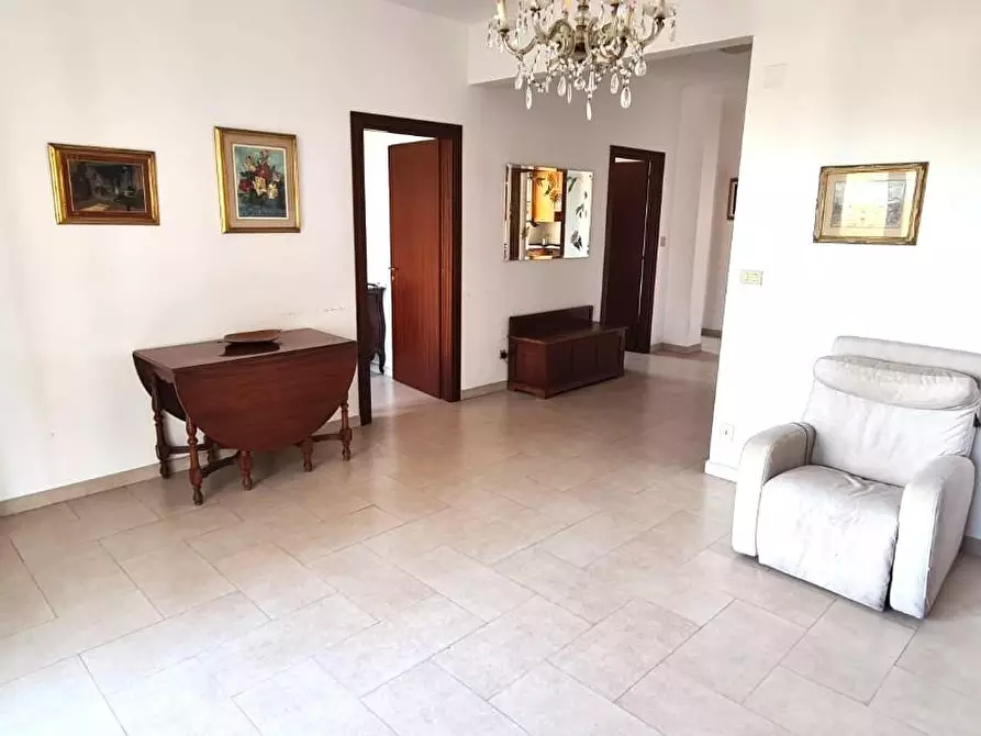 Immagine 4 di Appartamento in vendita  a Livorno