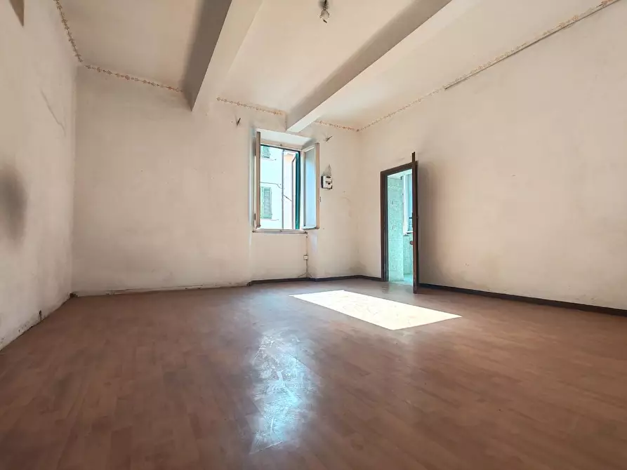 Immagine 14 di Appartamento in vendita  a Massa