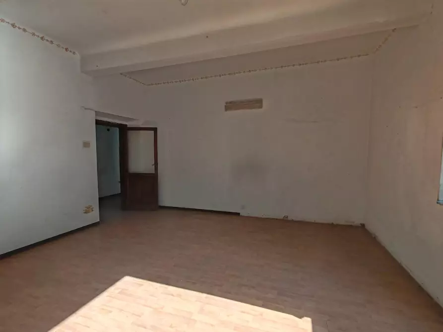 Immagine 13 di Appartamento in vendita  a Massa