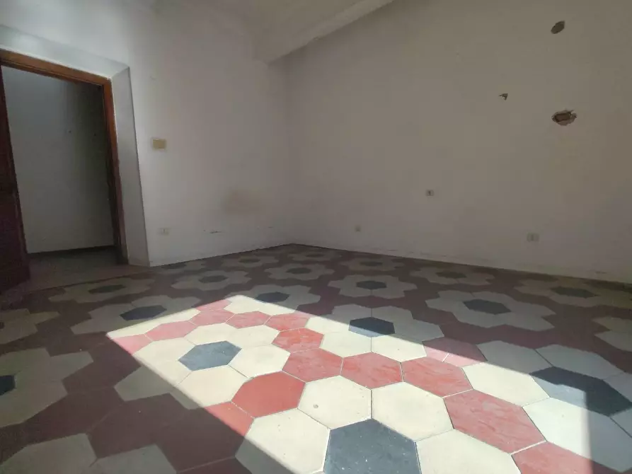 Immagine 3 di Appartamento in vendita  a Massa