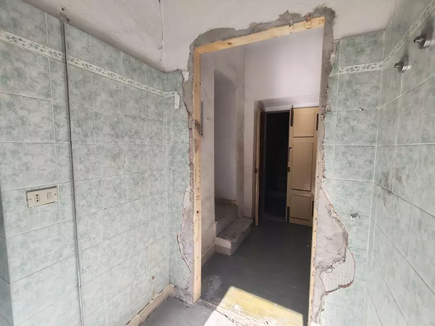 Immagine 12 di Appartamento in vendita  a Massa