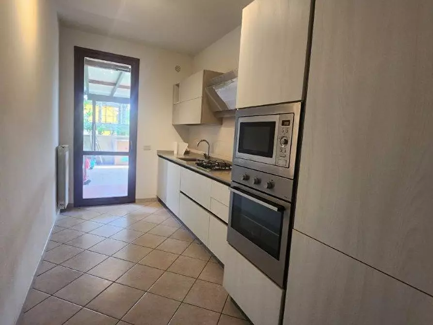 Immagine 5 di Appartamento in affitto  a Calcinaia