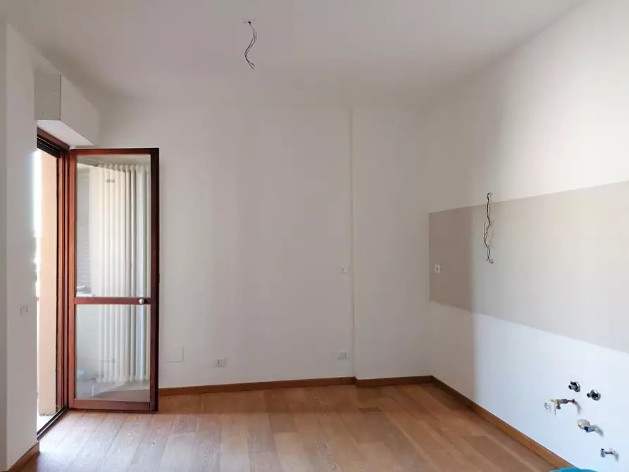 Immagine 5 di Appartamento in vendita  a Carrara