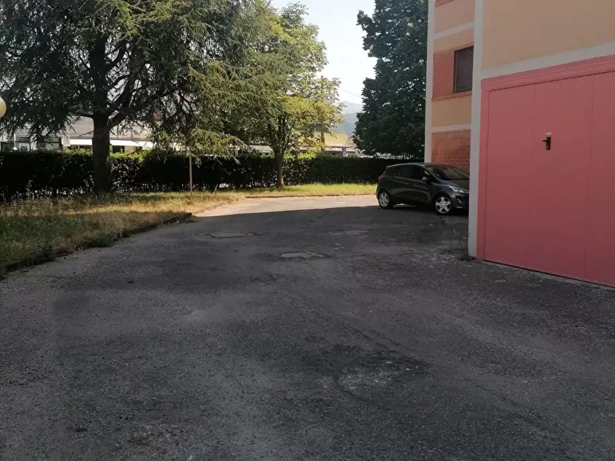 Immagine 33 di Appartamento in vendita  a Carrara