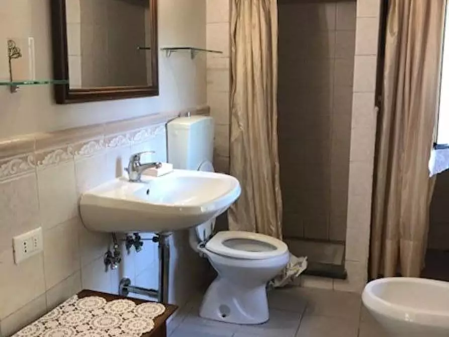 Immagine 6 di Villa in affitto  a Calcinaia