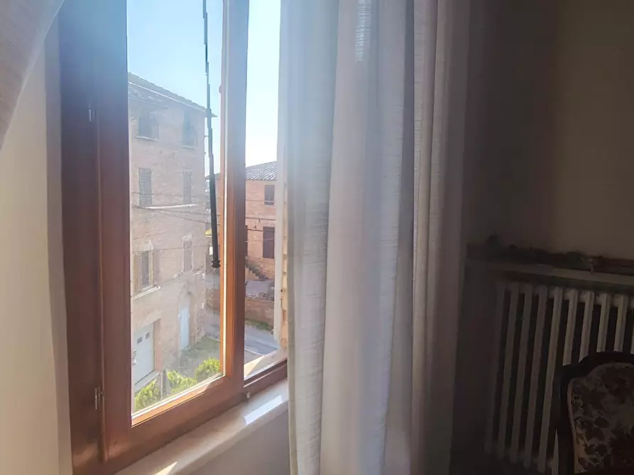 Immagine 6 di Appartamento in vendita  a Siena