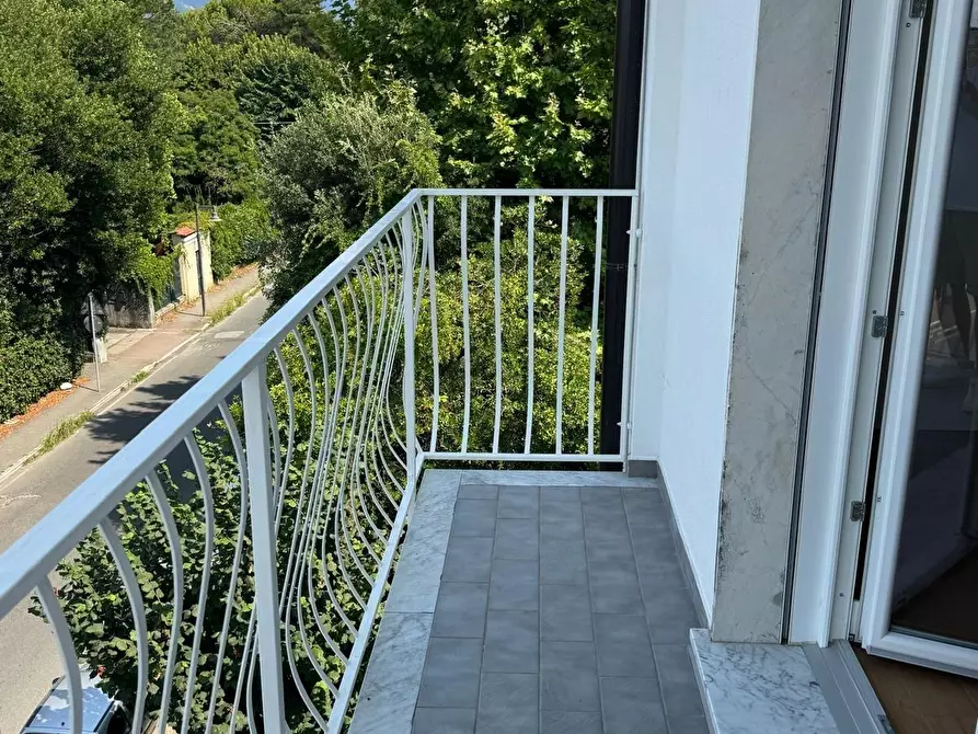 Immagine 12 di Appartamento in vendita  a Massa