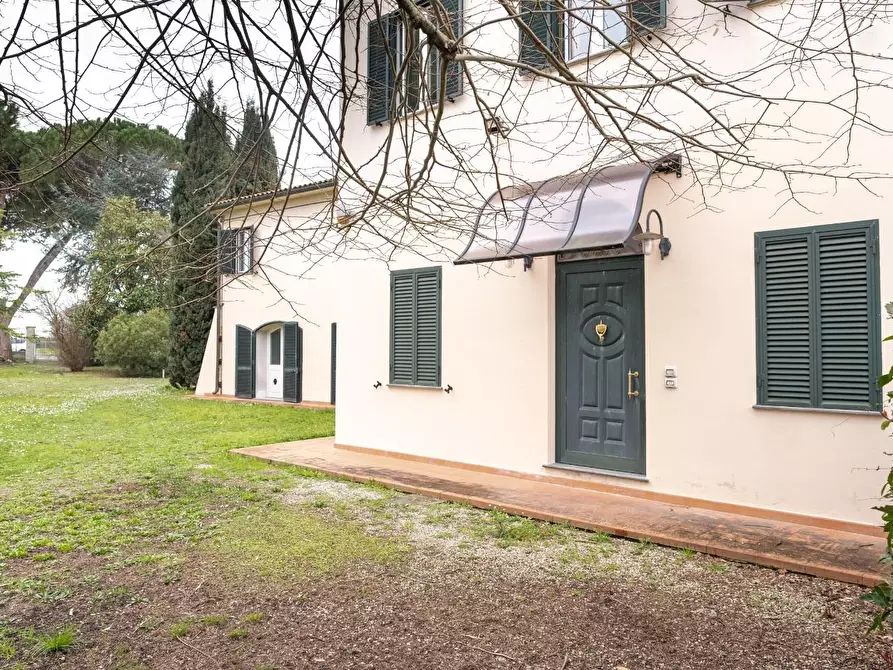 Immagine 15 di Casa semindipendente in vendita  a Vecchiano