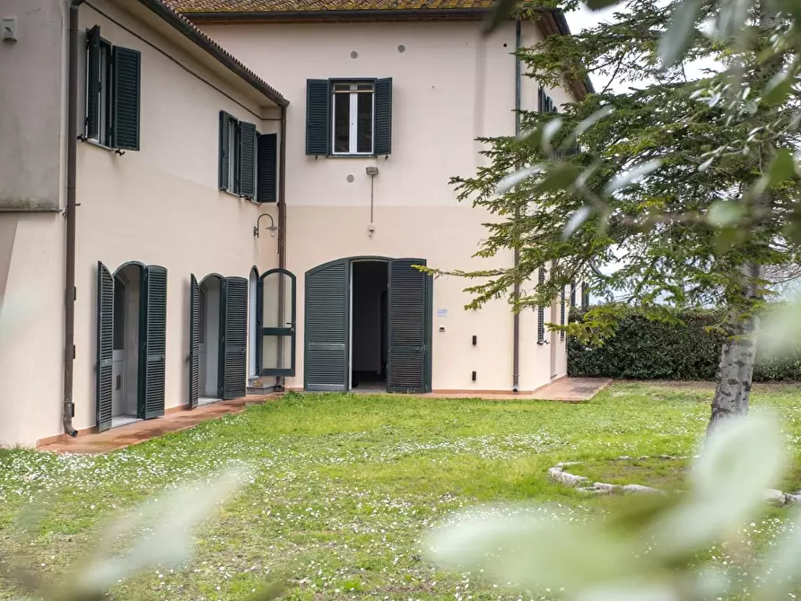 Immagine 18 di Casa semindipendente in vendita  a Vecchiano