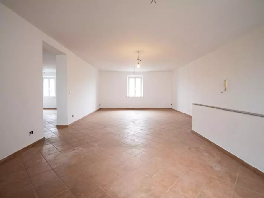 Immagine 10 di Casa semindipendente in vendita  a Vecchiano