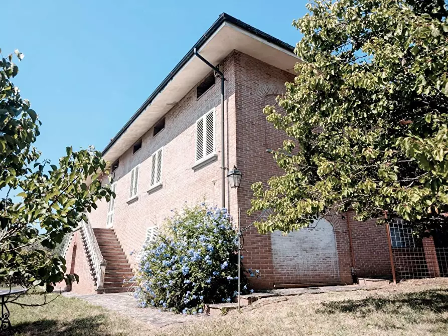 Immagine 8 di Villa in vendita  a Lucca