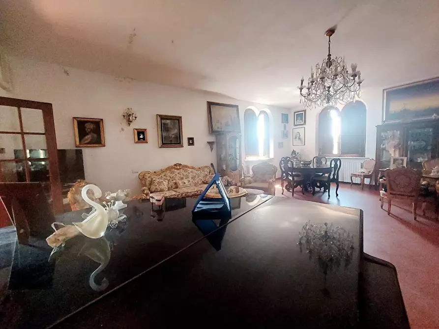 Immagine 30 di Villa in vendita  a Lucca