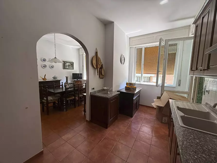 Immagine 10 di Appartamento in vendita  a Livorno