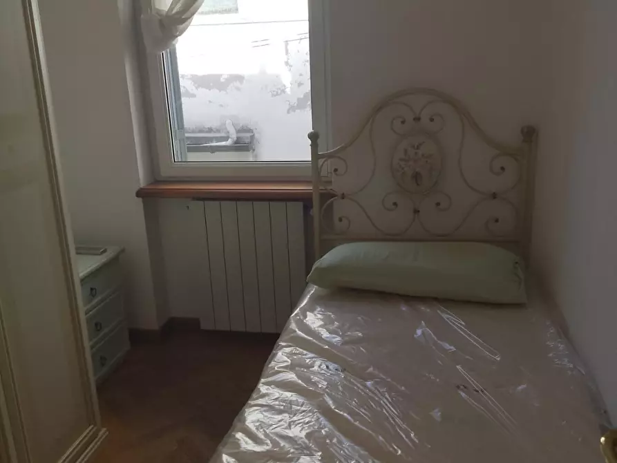 Immagine 15 di Villa in vendita  a Viareggio