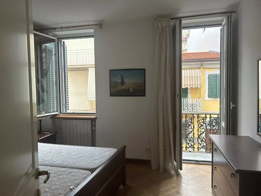Immagine 36 di Villa in vendita  a Viareggio
