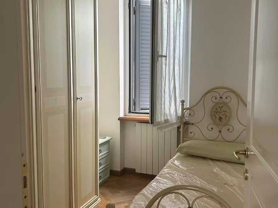 Immagine 32 di Villa in vendita  a Viareggio