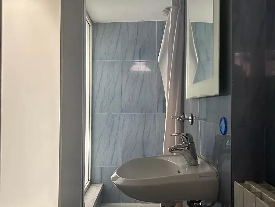 Immagine 37 di Villa in vendita  a Viareggio