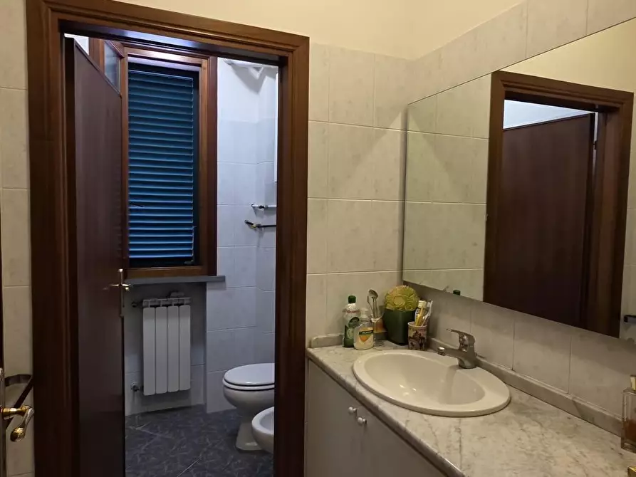 Immagine 11 di Ufficio in affitto  a Fucecchio