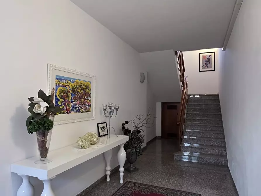 Immagine 13 di Ufficio in affitto  a Fucecchio