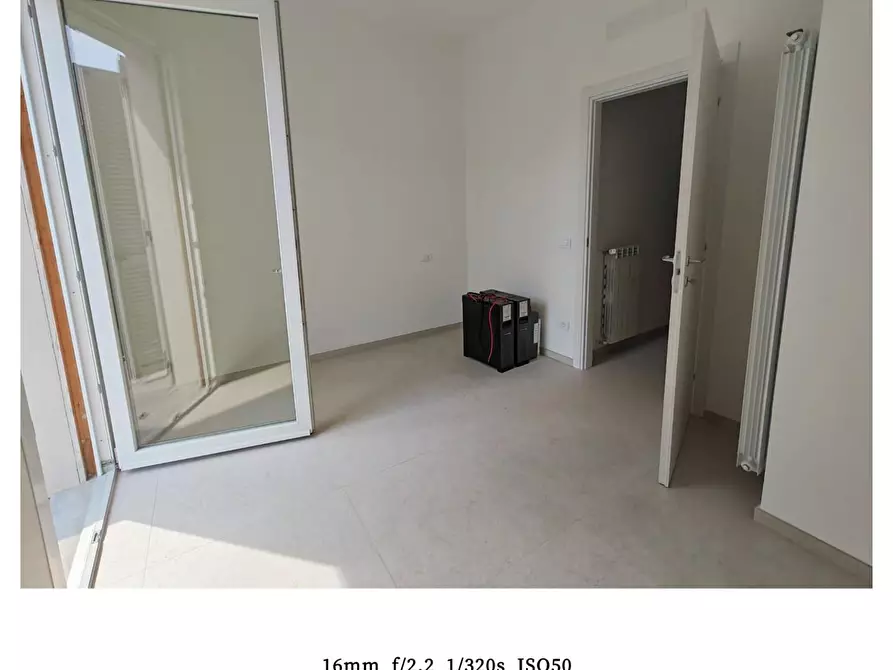 Immagine 5 di Casa trifamiliare in vendita  a Carrara