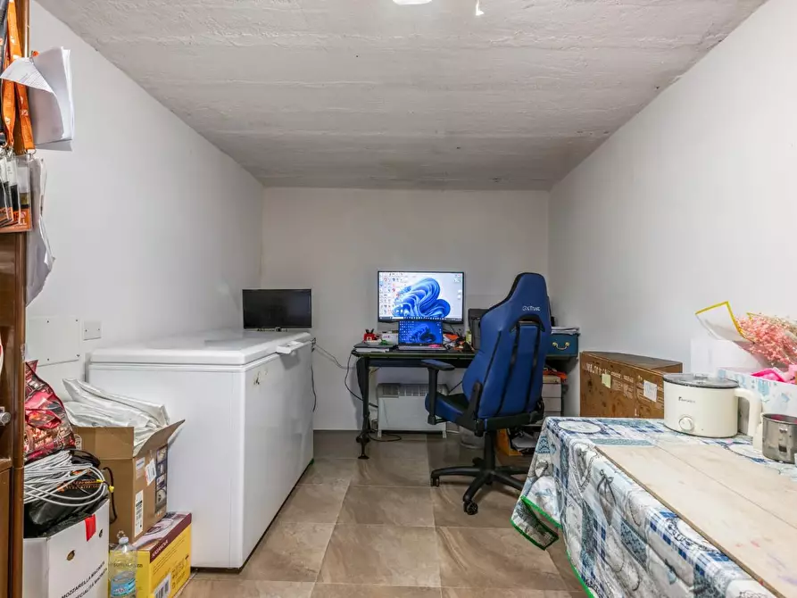 Immagine 37 di Casa indipendente in vendita  a Cascina