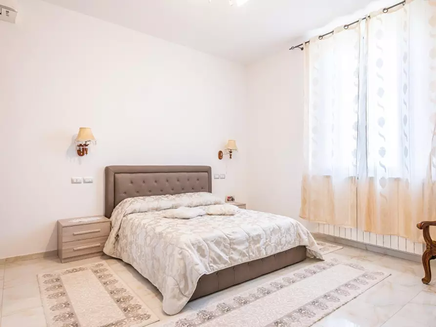 Immagine 28 di Casa indipendente in vendita  a Cascina
