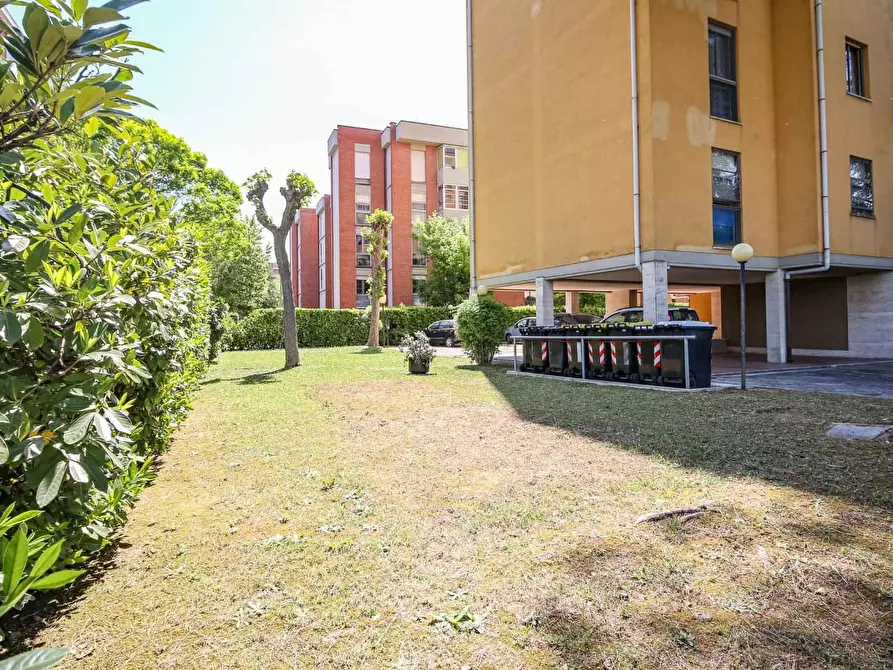 Immagine 38 di Appartamento in vendita  a Pisa