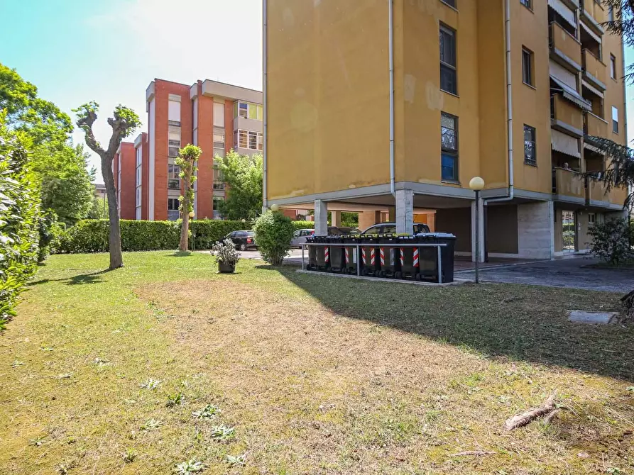 Immagine 37 di Appartamento in vendita  a Pisa