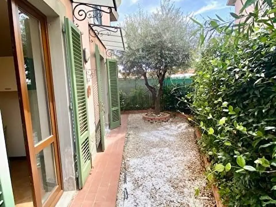 Immagine 15 di Appartamento in vendita  a Pieve A Nievole