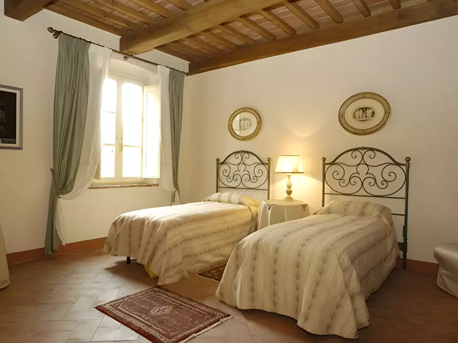 Immagine 16 di Attività commerciale in vendita  a San Miniato