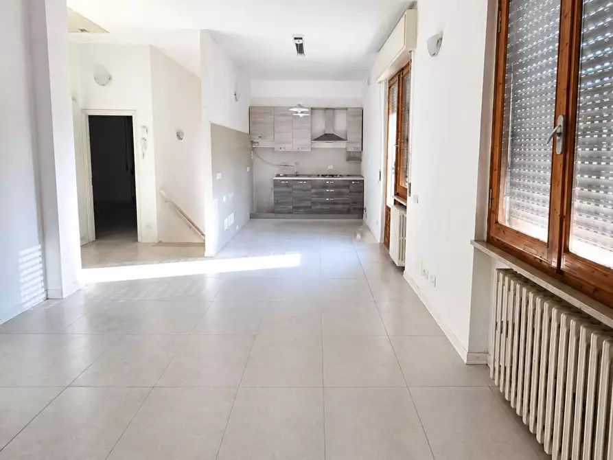 Immagine 13 di Appartamento in vendita  a Colle Di Val D'elsa