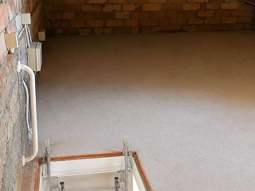 Immagine 40 di Appartamento in vendita  a Colle Di Val D'elsa