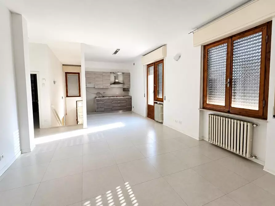 Immagine 6 di Appartamento in vendita  a Colle Di Val D'elsa