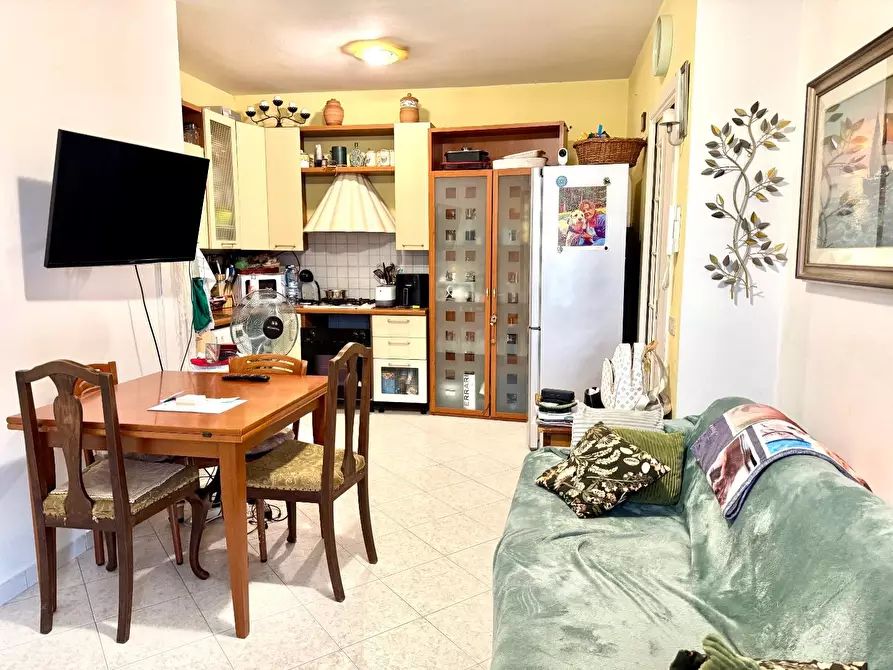 Immagine 10 di Appartamento in vendita  a Empoli