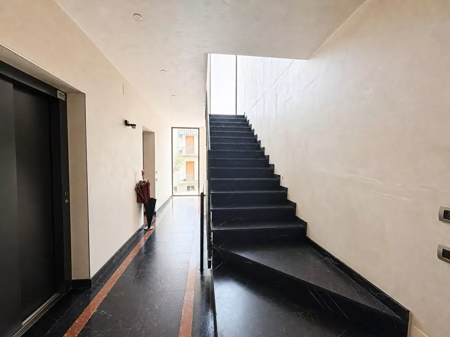 Immagine 21 di Loft/Open space in vendita  a Lucca