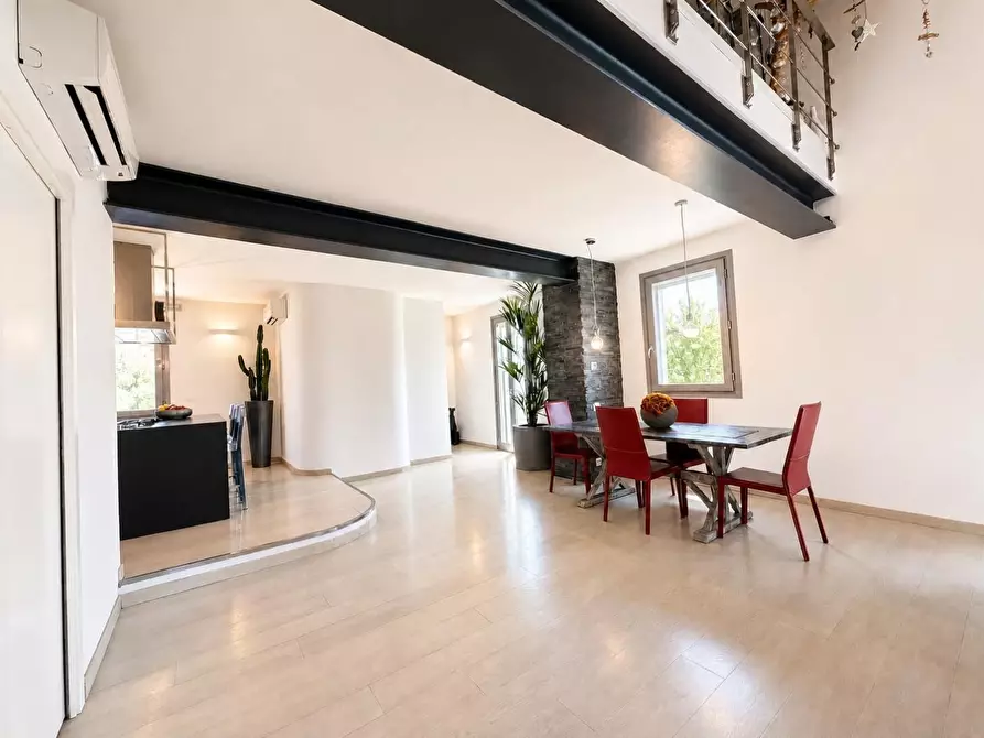 Immagine 6 di Loft/Open space in vendita  a Lucca