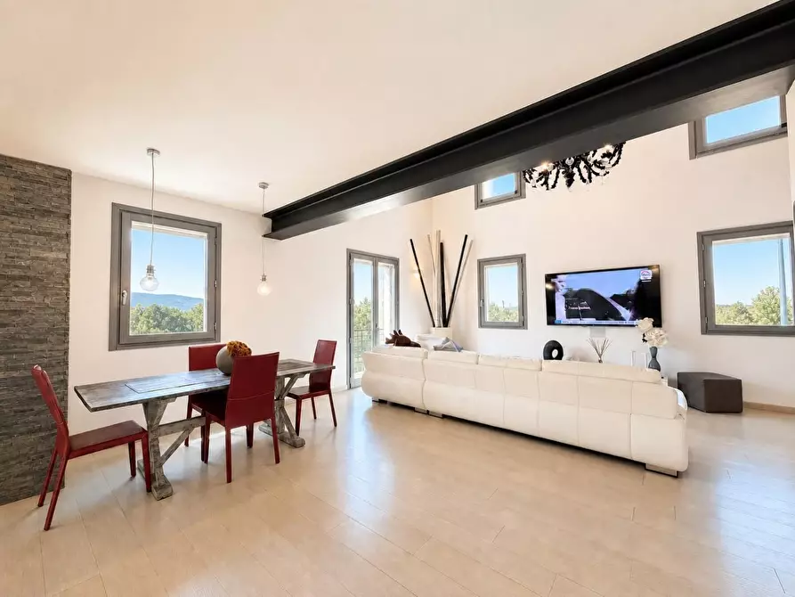 Immagine 7 di Loft/Open space in vendita  a Lucca