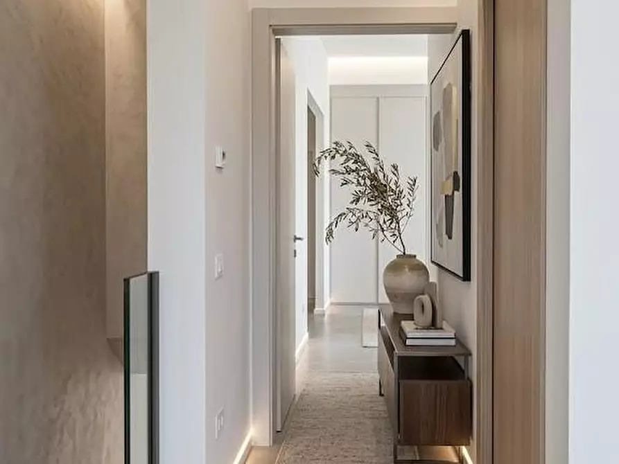 Immagine 7 di Casa trifamiliare in vendita  a Cascina