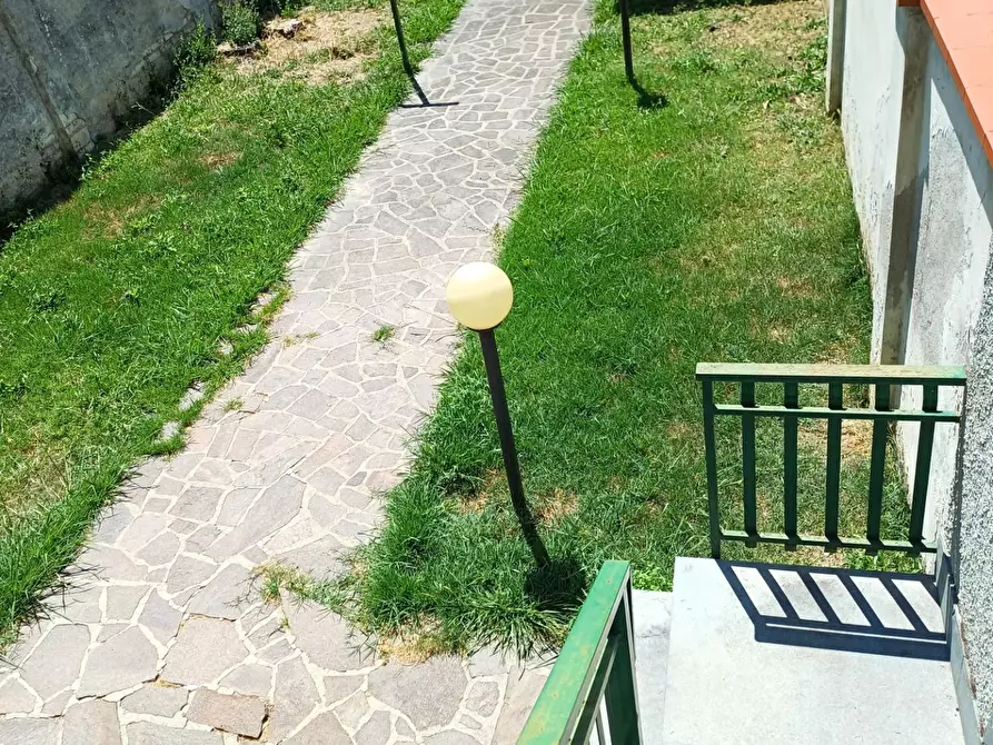 Immagine 17 di Villetta a schiera in vendita  a Empoli
