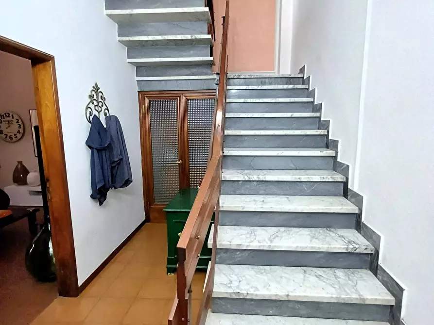 Immagine 9 di Villetta a schiera in vendita  a Empoli