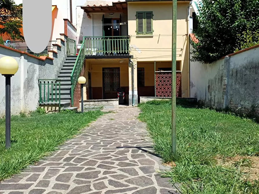 Immagine 18 di Villetta a schiera in vendita  a Empoli